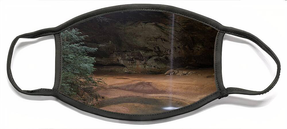 Water Face Mask featuring the photograph Waterfall At Ash Cave by Dale Kincaid