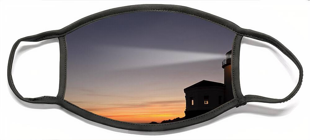 Bandon Face Mask featuring the photograph Coquille River Lighthouse by John Shaw and Photo Researchers