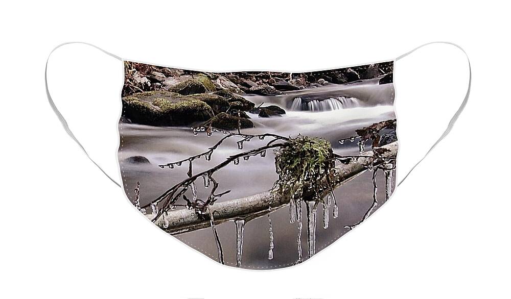 Icicles Face Mask featuring the photograph Ice by Gavin Macrae