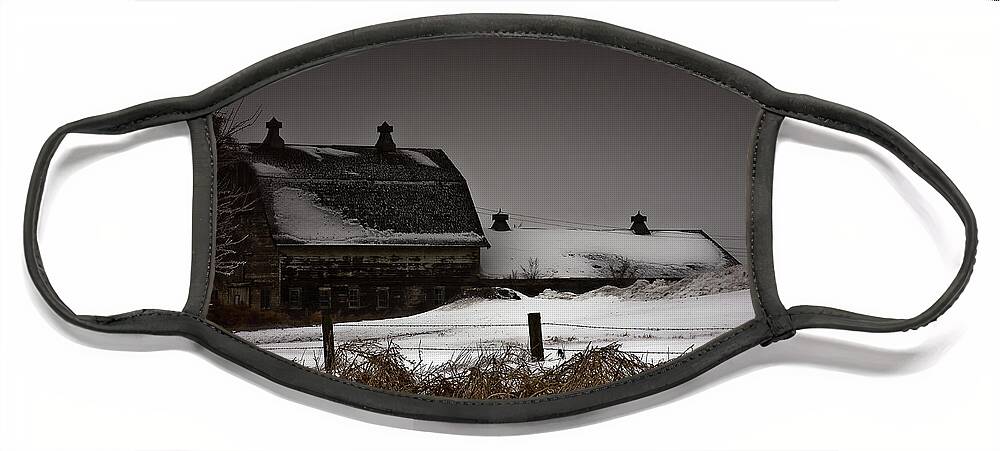 Barns Face Mask featuring the photograph Cold Winter Night by Ed Peterson