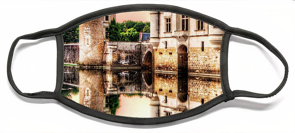 Chateau De Chenonceau Face Mask featuring the photograph Evening at Chenonceau Castle by Weston Westmoreland