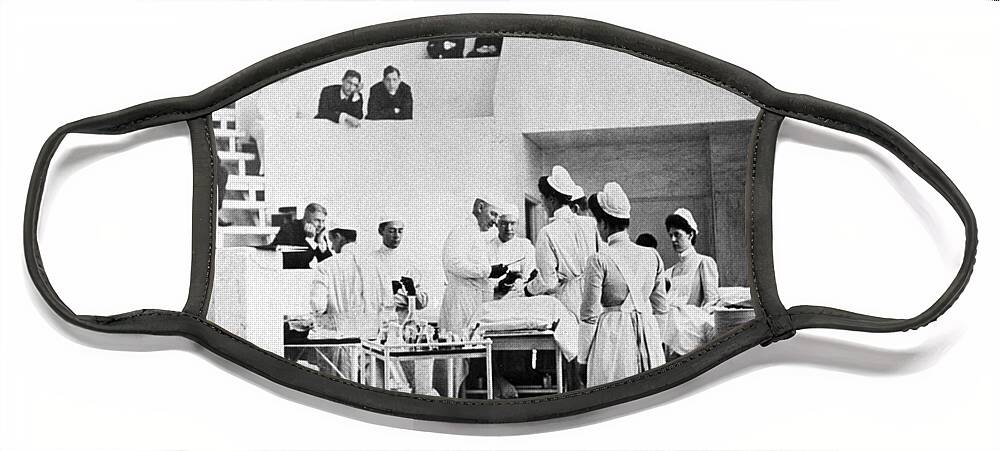 Medical Face Mask featuring the photograph John Hopkins Operating Theater, 19031904 by Science Source