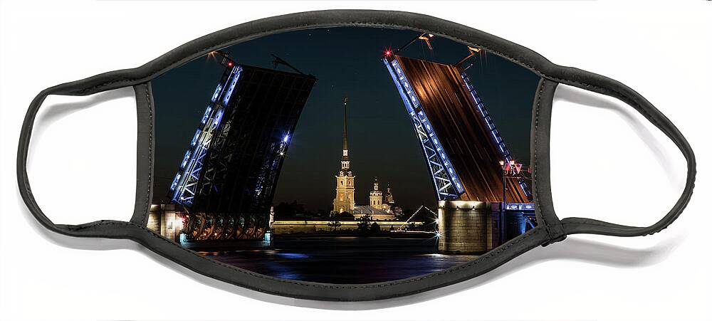 Saint Face Mask featuring the photograph Palace Bridge at night by Jaroslaw Blaminsky