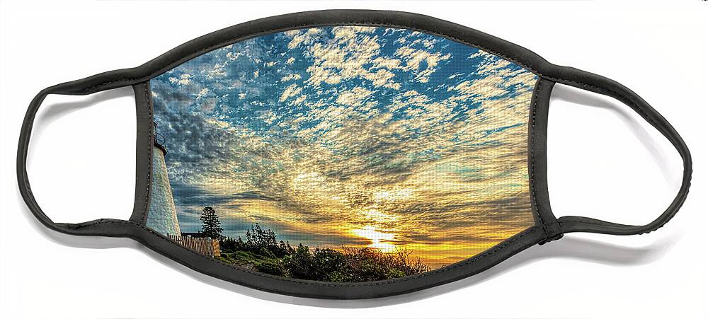 Pemaquid Point Lighthouse Face Mask featuring the photograph Pemaquid Point Lighthouse at Daybreak by David Smith