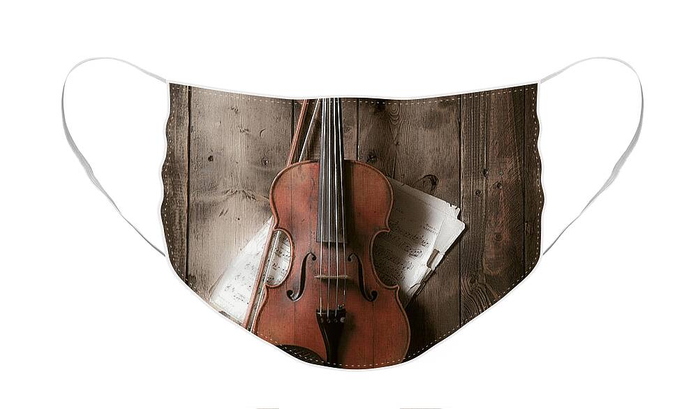 Bow Face Mask featuring the photograph Violin by Garry Gay