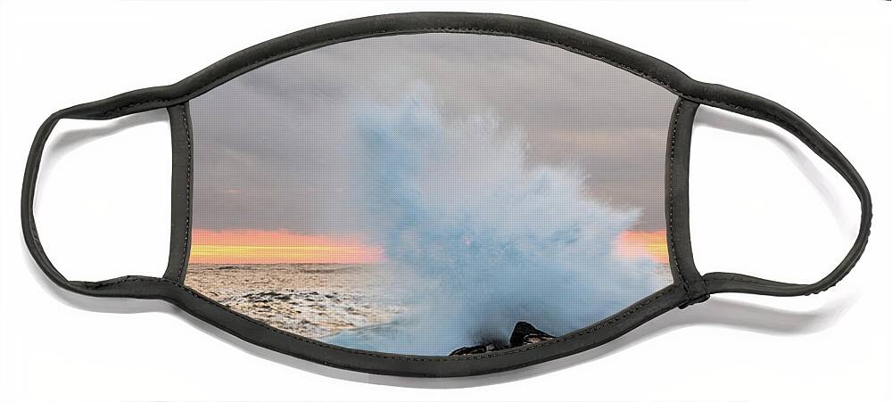 New Hampshire Face Mask featuring the photograph Explosive Sea 3 by Jeff Sinon