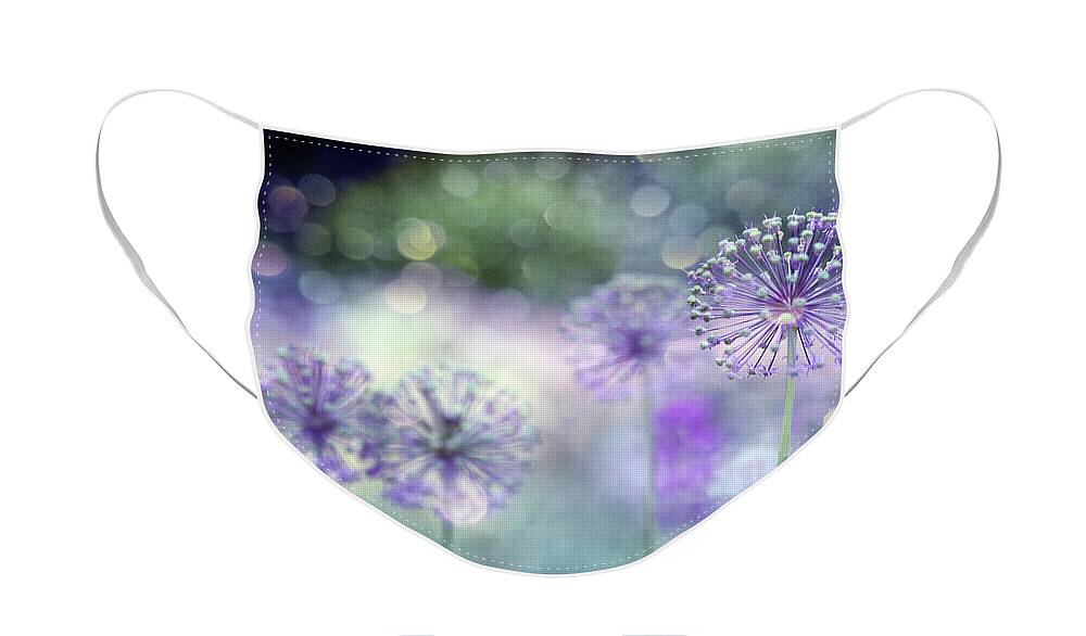 Allium Face Mask featuring the photograph Sparkely by Rebecca Cozart