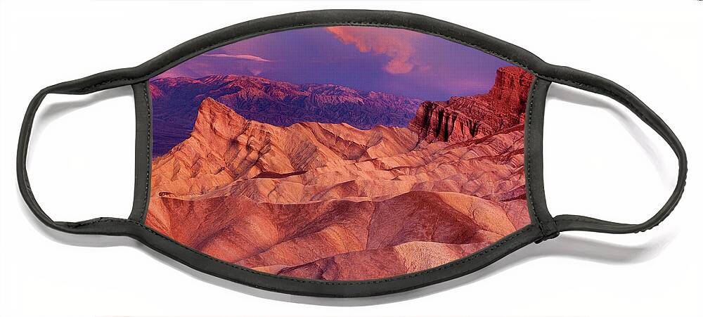 Dave Welling Face Mask featuring the photograph Dawn Zabriski Point Death Valley National Park California by Dave Welling
