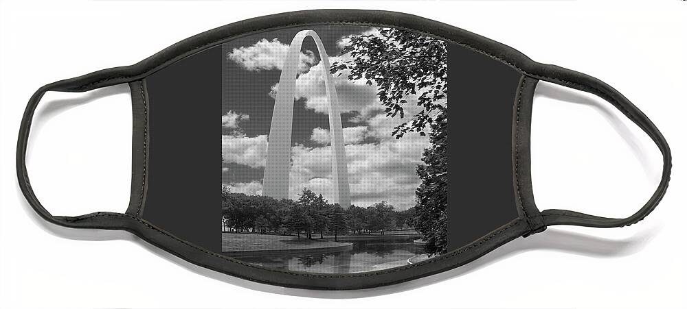 Landmarks Face Mask featuring the photograph Jefferson National Expansion Memorial #1 by Mike McGlothlen