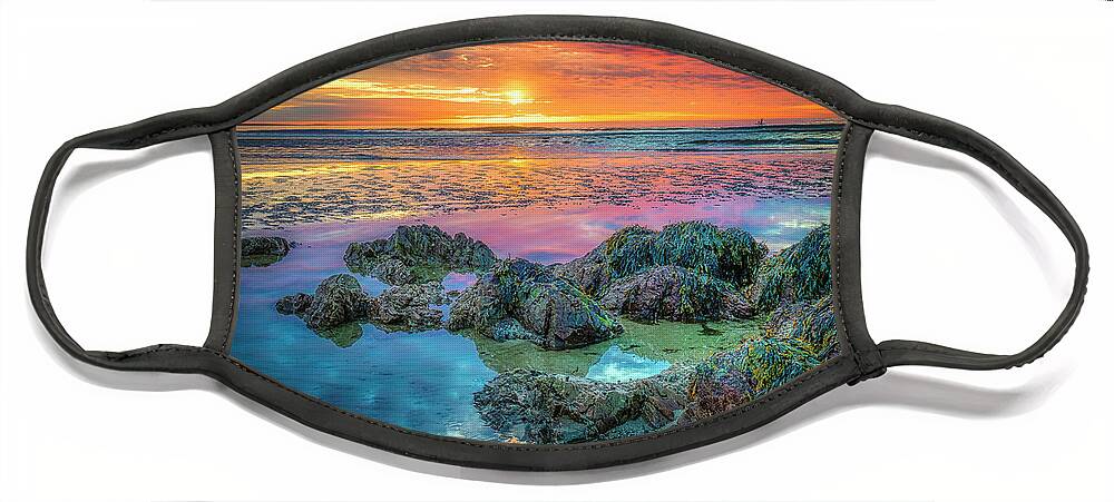 Ogunquit Face Mask featuring the photograph Colors of the Heart by Penny Polakoff