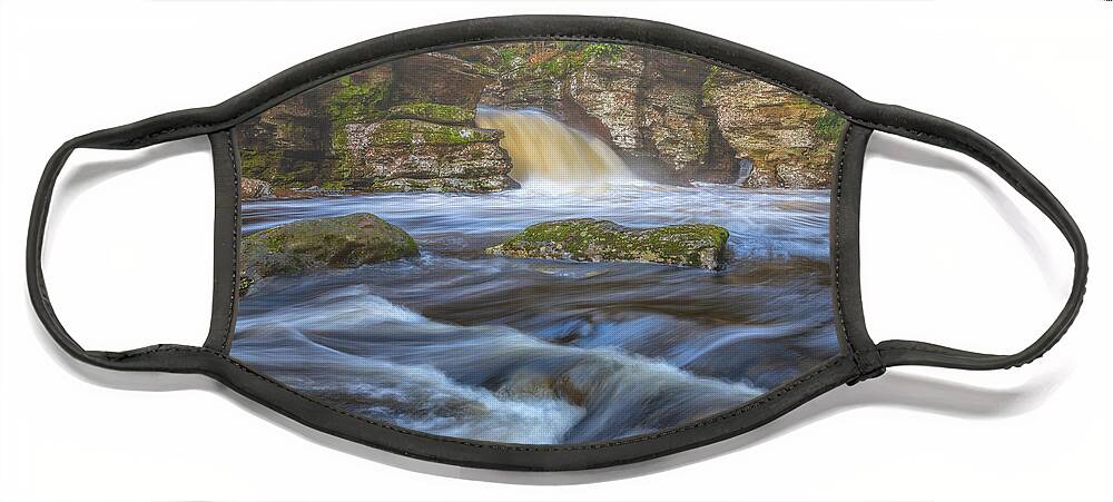 Waterfalls Face Mask featuring the photograph Face of the Falls by Darren White
