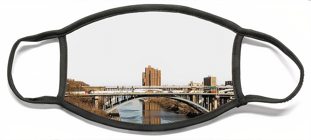 Harlem River Face Mask featuring the photograph Harlem River by Cole Thompson