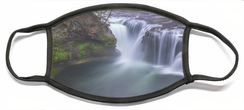 Lewis River Falls Face Mask featuring the photograph Lewis River Rainfall by Darren White