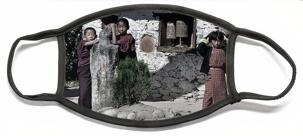 Bhutan Face Mask featuring the photograph Not Bored by Paul Vitko