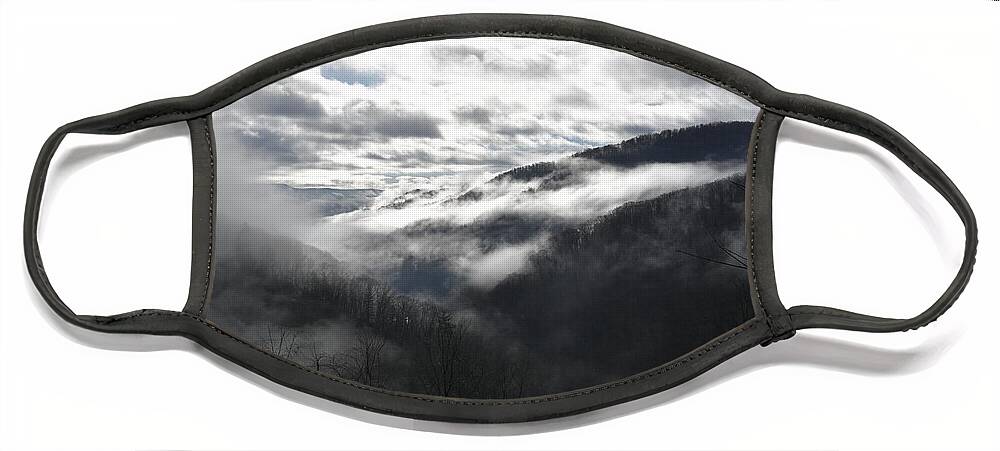 Mountain Sunrise Face Mask featuring the photograph Pendleton Sunrise by Randy Bodkins