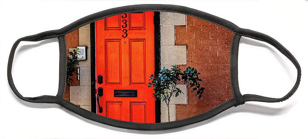 Marietta Georgia Face Mask featuring the photograph Red Door by Tom Singleton