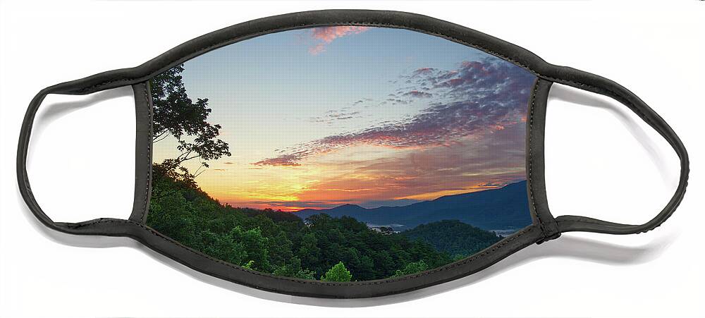 Foothills Parkway Face Mask featuring the photograph Smoky Mountain Sunrise 7 by Phil Perkins