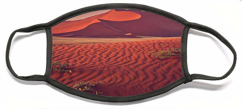 Sossusvlei Face Mask featuring the photograph Sossusvlei Dawn by Peter Boehringer