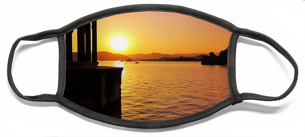 Indian Landscape Face Mask featuring the photograph Udaipur Sunset by Jarek Filipowicz