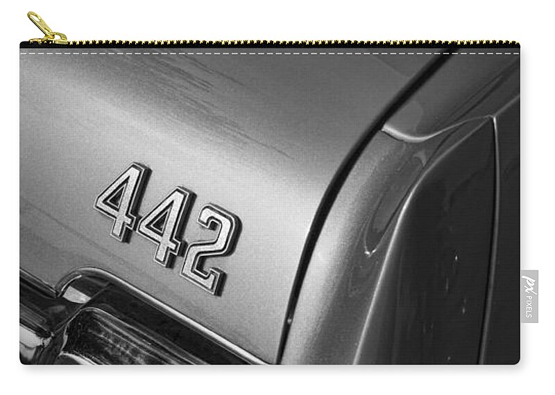 Oldsmobile Zip Pouch featuring the photograph 1970 Oldsmobile 442 W-30 by Gordon Dean II