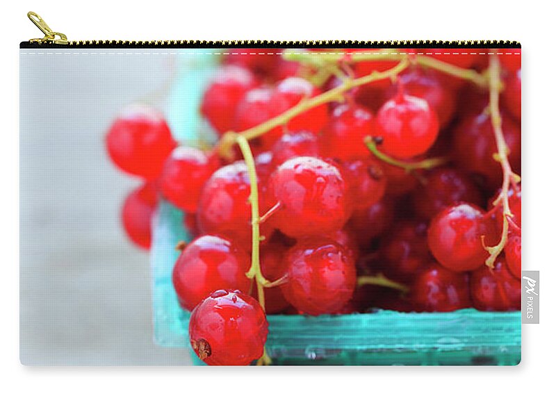 Red Currant Zip Pouch featuring the photograph Red Currants #1 by Nicolesy