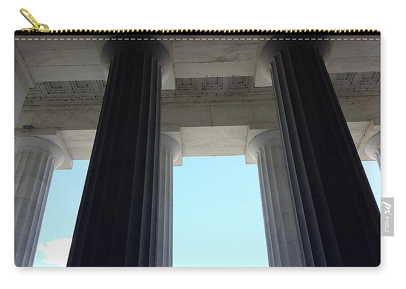 Washington Zip Pouch featuring the photograph Lincoln Memorial #10 by Kenny Glover