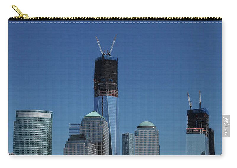 Sailboat Zip Pouch featuring the photograph A Sailing Boat On The Hudson River by Toshi Sasaki