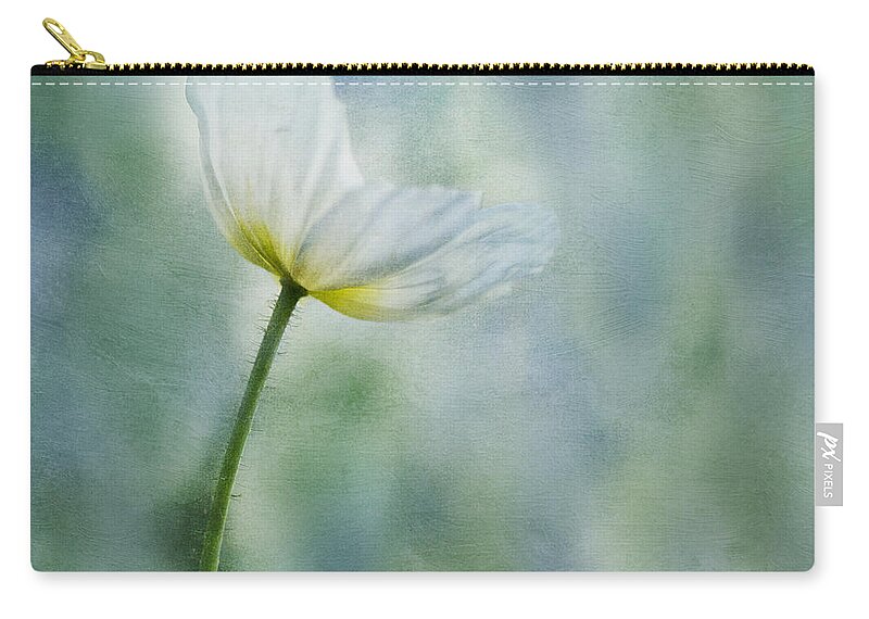 Poppy Zip Pouch featuring the photograph A Vision Of Delight by Priska Wettstein