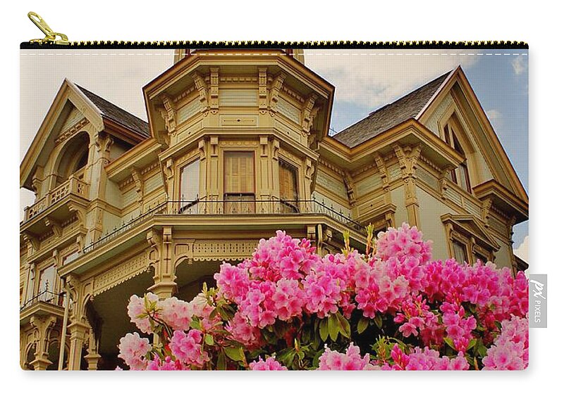 Flavel Zip Pouch featuring the photograph Astoria by Benjamin Yeager