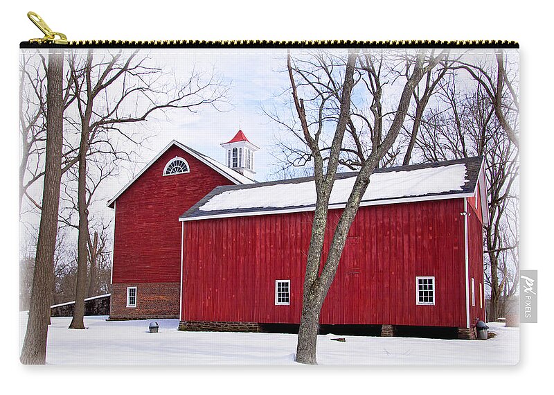 Barn At Tinicum Park Zip Pouch featuring the photograph Barn at Tinicum Park by Carolyn Derstine