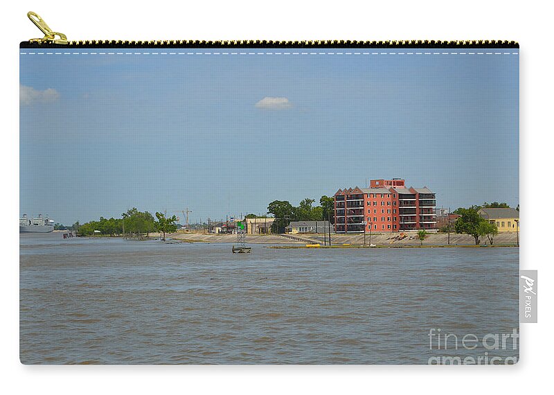 Mississippi River Zip Pouch featuring the photograph Bend of the Mississippi River by Alys Caviness-Gober