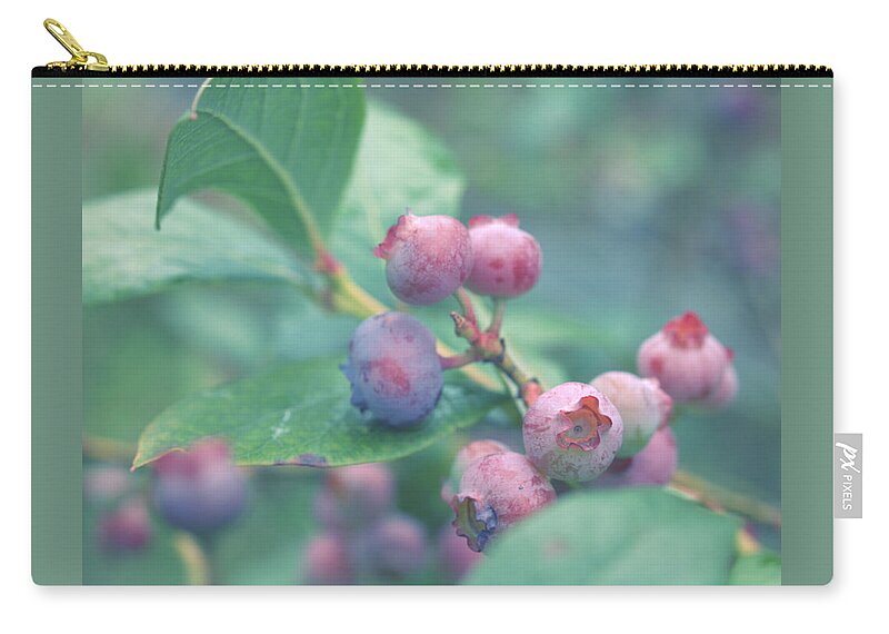 Berries Zip Pouch featuring the photograph Berries for You by Yuka Kato