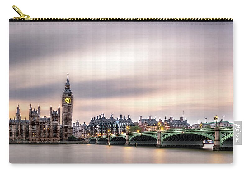 Tranquility Zip Pouch featuring the photograph Big Ben & River Thames by Carlos Malvar
