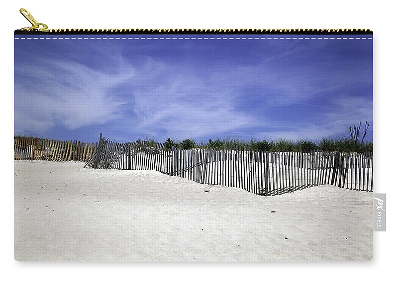Beach Zip Pouch featuring the photograph Bridgehampton Beach - Fences by Madeline Ellis