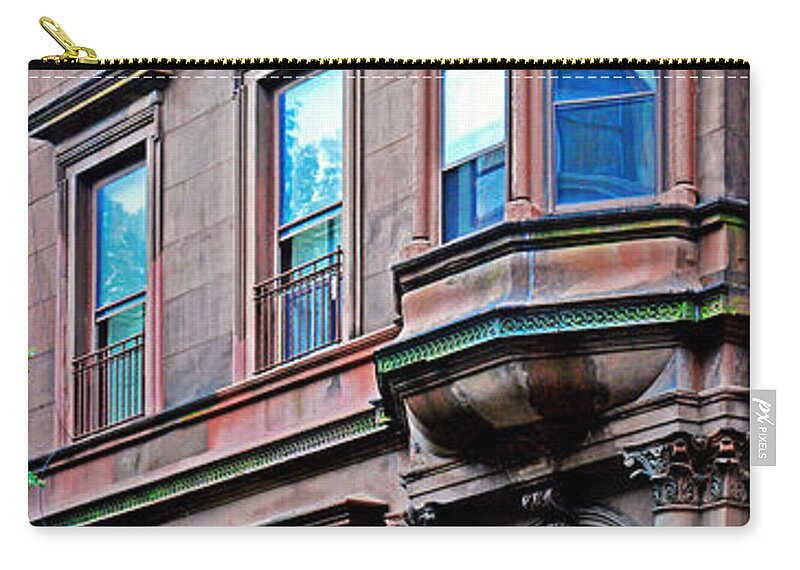 New York Zip Pouch featuring the photograph Brooklyn Heights - NYC - Classic Building and Bike by Carlos Alkmin