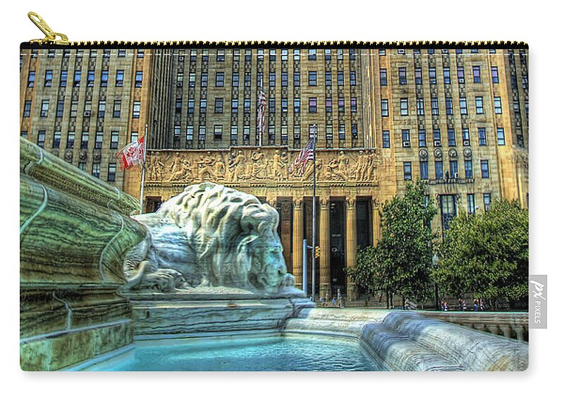 Buffalo Zip Pouch featuring the photograph Buffalo City Hall by Tammy Wetzel