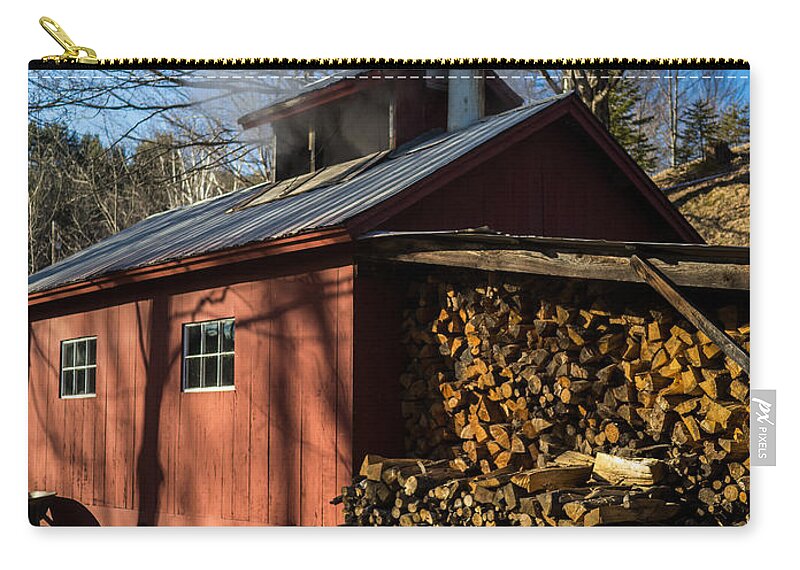 Shack Zip Pouch featuring the photograph Classic Vermont Maple Sugar Shack by Edward Fielding