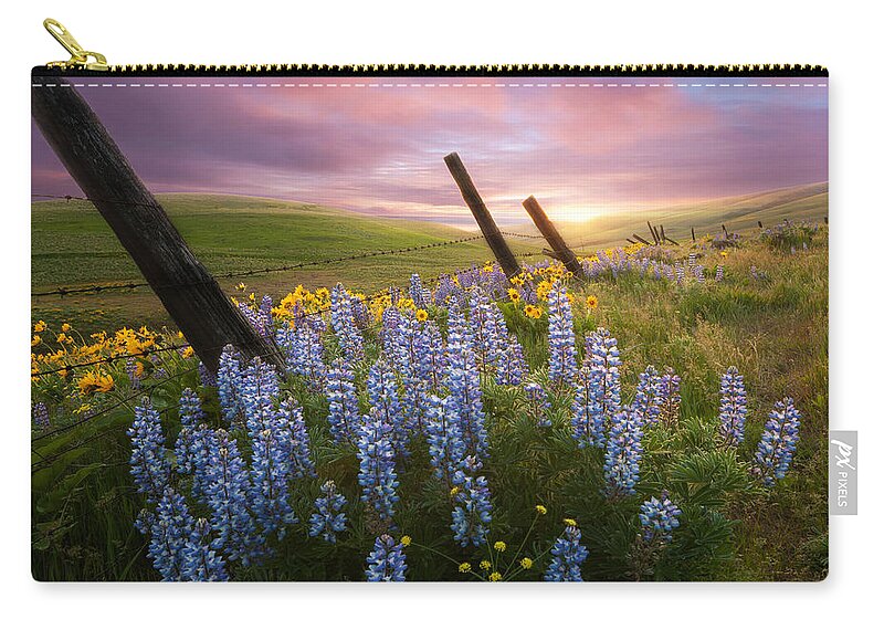 Oregon Carry-all Pouch featuring the photograph Columbia Hills Sunset by Andrew Kumler