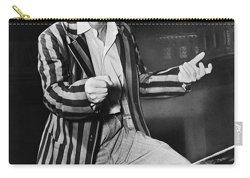 1 Person Zip Pouch featuring the photograph Conductor Leonard Bernstein by Fred Palumbo