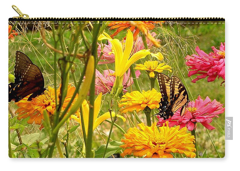 Fine Art Zip Pouch featuring the photograph Cousins by Rodney Lee Williams