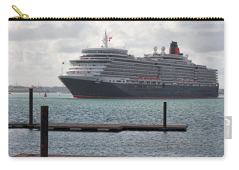 Passenger Zip Pouch featuring the photograph Cunards Queen Elizabeth by Shirley Mitchell