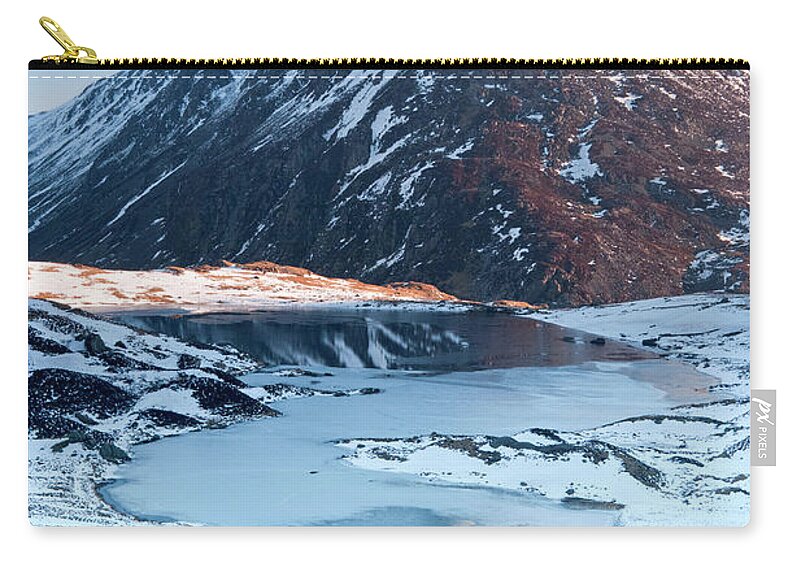 Scenics Zip Pouch featuring the photograph Cwm Idwal In Winter, Snowdonia, Wales by Alan Novelli
