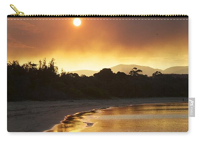 Australia Zip Pouch featuring the photograph Dare To Shine by Lee Stickels