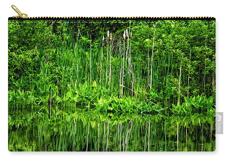 2010 Zip Pouch featuring the photograph Eden 38 Oil by Mark Myhaver