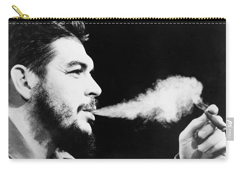 1964 Zip Pouch featuring the photograph Ernesto 'che' Guevara (1928-1967) by Granger