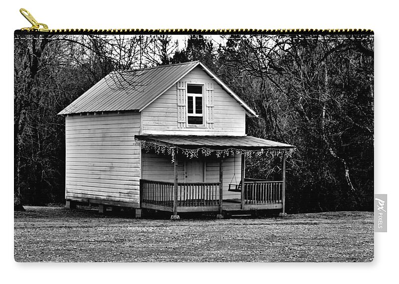Euharlee Zip Pouch featuring the photograph Euharlee Cottage by Tara Potts