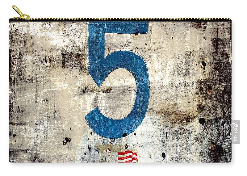 Five Zip Pouch featuring the photograph Five on the Flag by Carol Leigh
