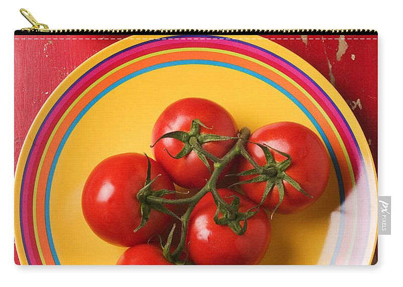 Five Zip Pouch featuring the photograph Five tomatoes on plate by Garry Gay