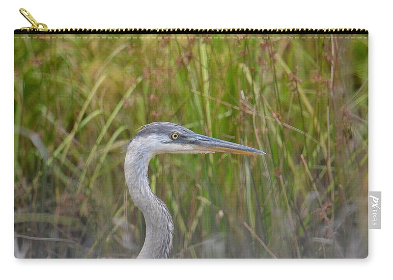 Hazy Day Heron Zip Pouch featuring the photograph Hazy Day Heron by Maria Urso