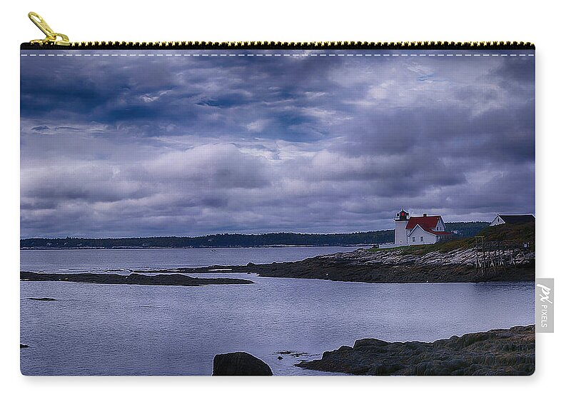 Augustin-jean Fresnel Zip Pouch featuring the photograph Hendricks Head Light by Jeff Folger